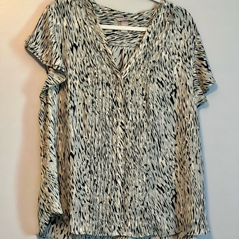 H&M Sage Green and Navy Print V-neck Blouse - Size XXL